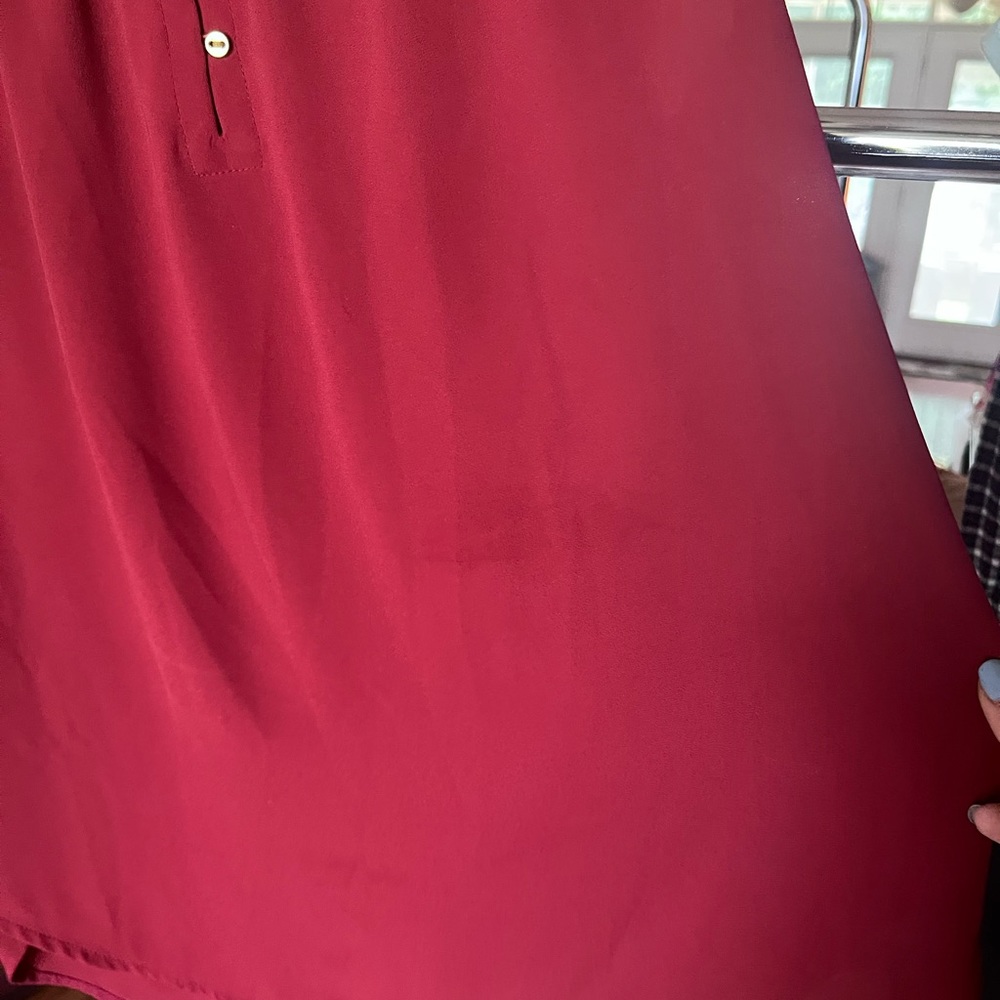 LOFT Size S Garnet Ruffle Button Shell Top - Picture 2 of 8